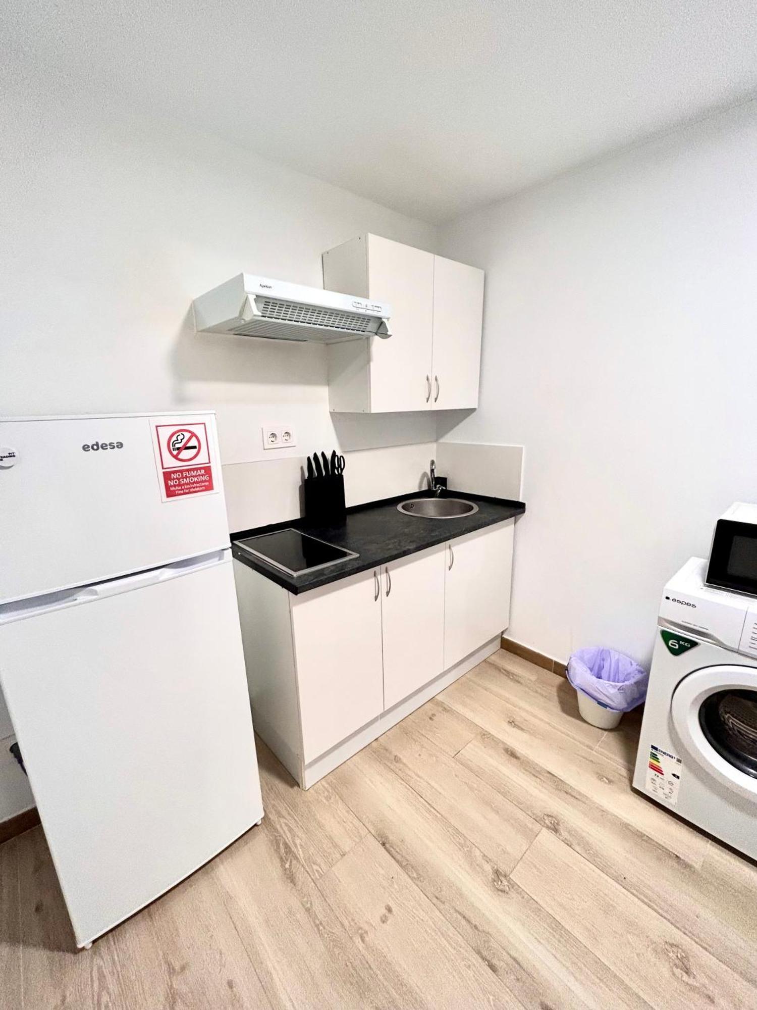 Apartamentos Ribadeo Madrid Eksteriør bilde