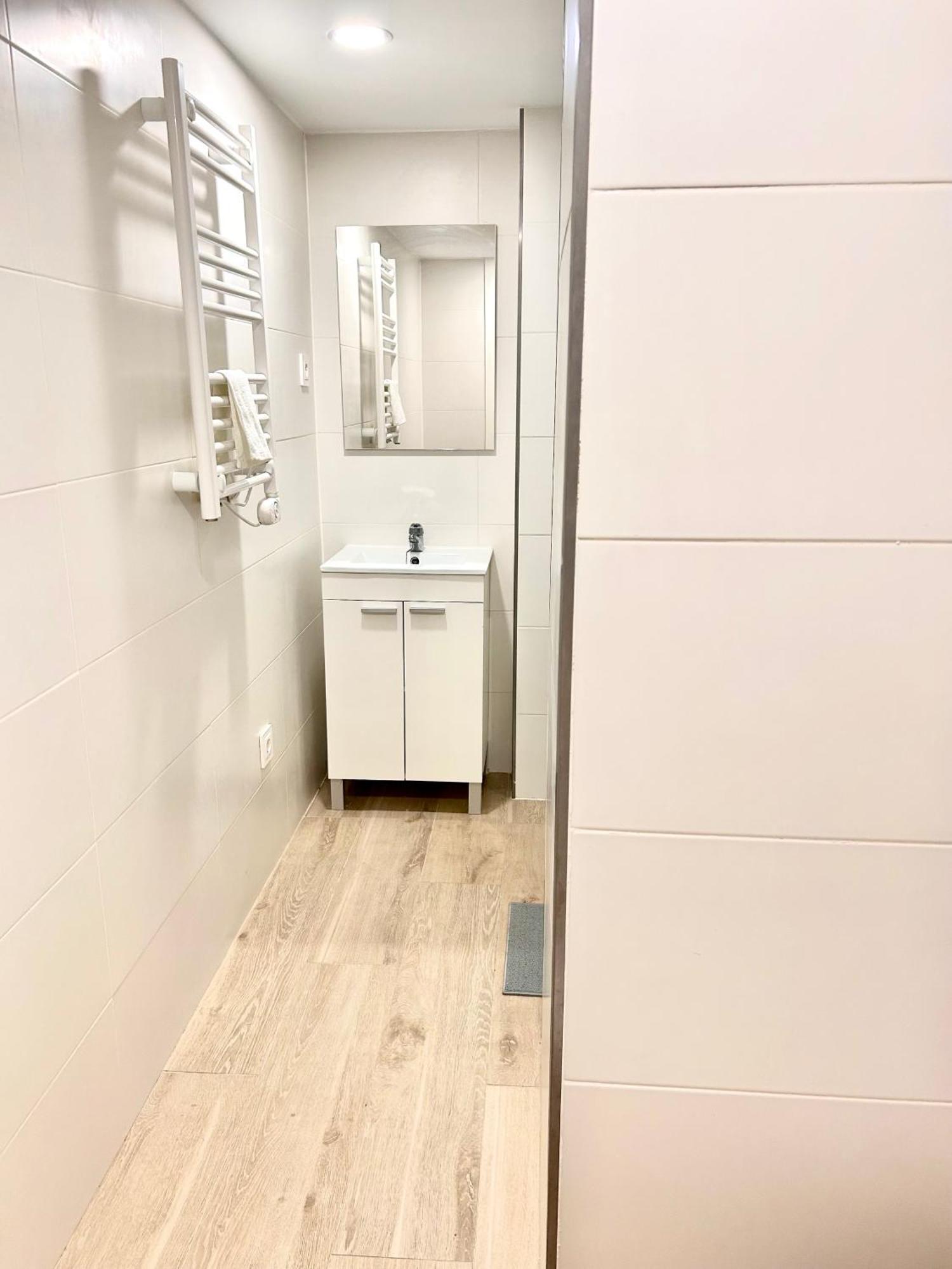 Apartamentos Ribadeo Madrid Eksteriør bilde