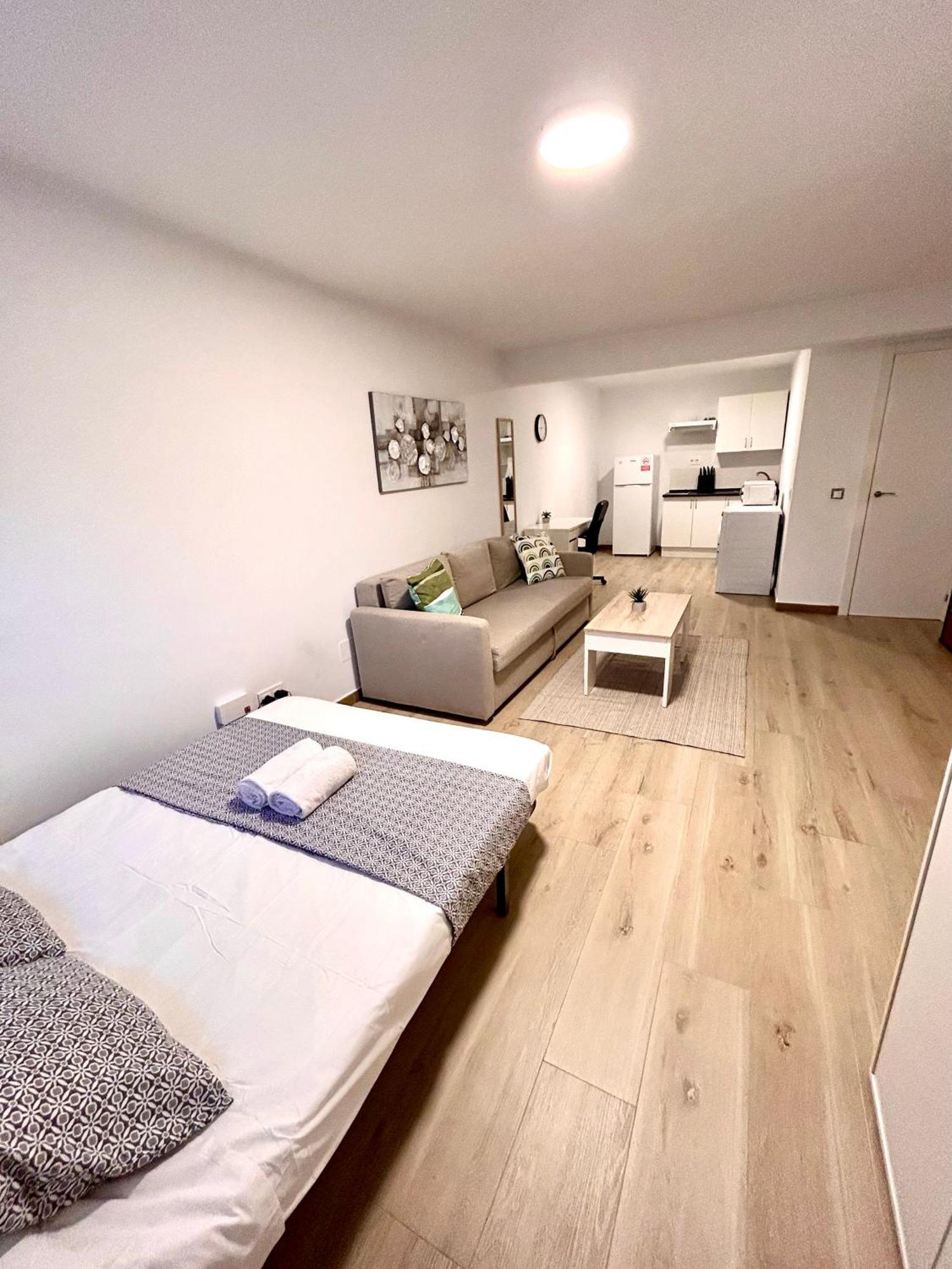 Apartamentos Ribadeo Madrid Eksteriør bilde
