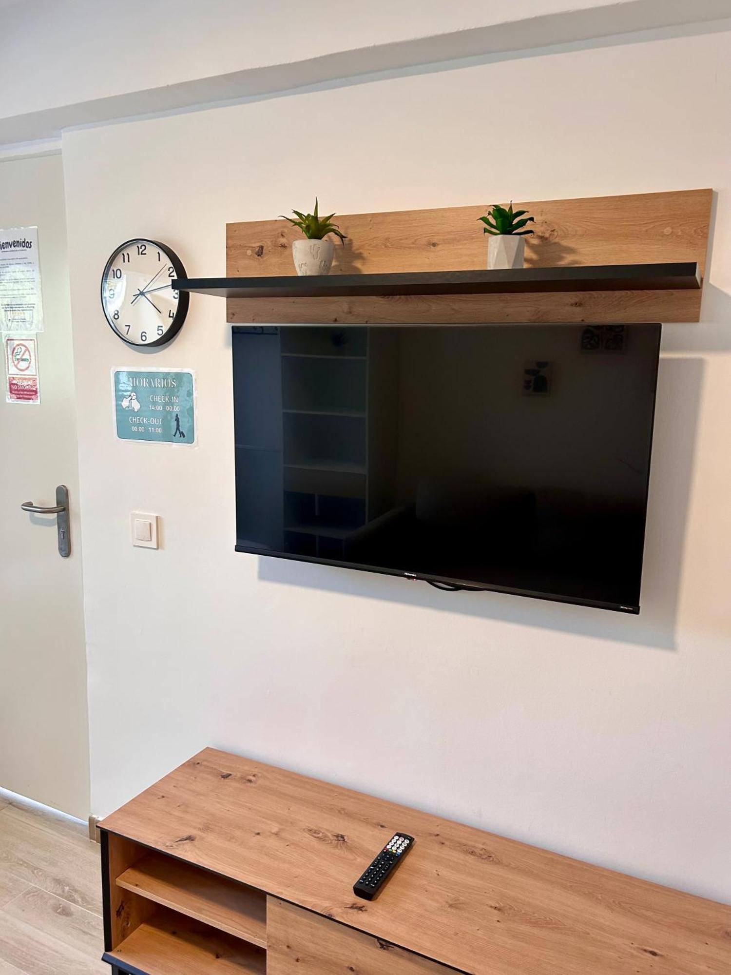 Apartamentos Ribadeo Madrid Eksteriør bilde