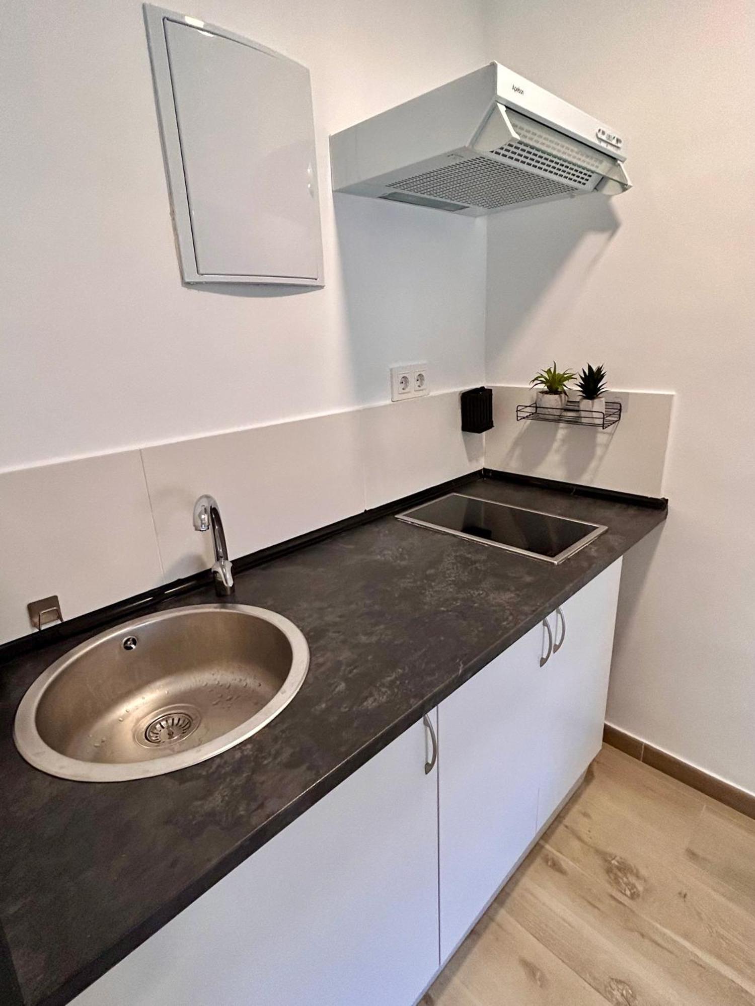 Apartamentos Ribadeo Madrid Eksteriør bilde